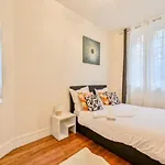 Elegant 3 Chambres, 3 Salles De Bain- Double Sejour- 16e- Calme Et Standing * Paris