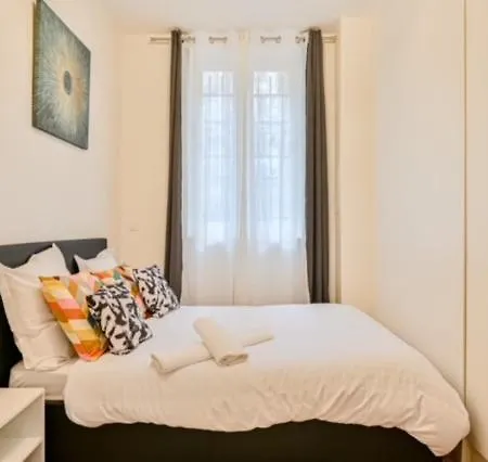 Apartamento Elegant 3 Chambres, 3 Salles De Bain- Double Sejour- 16e- Calme Et Standing *