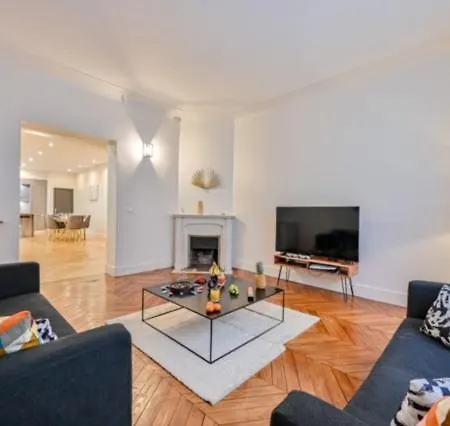 Elegant 3 Chambres, 3 Salles De Bain- Double Sejour- 16e- Calme Et Standing * Paris