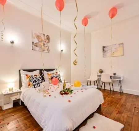 Apartament Elegant 3 Chambres, 3 Salles De Bain- Double Sejour- 16e- Calme Et Standing